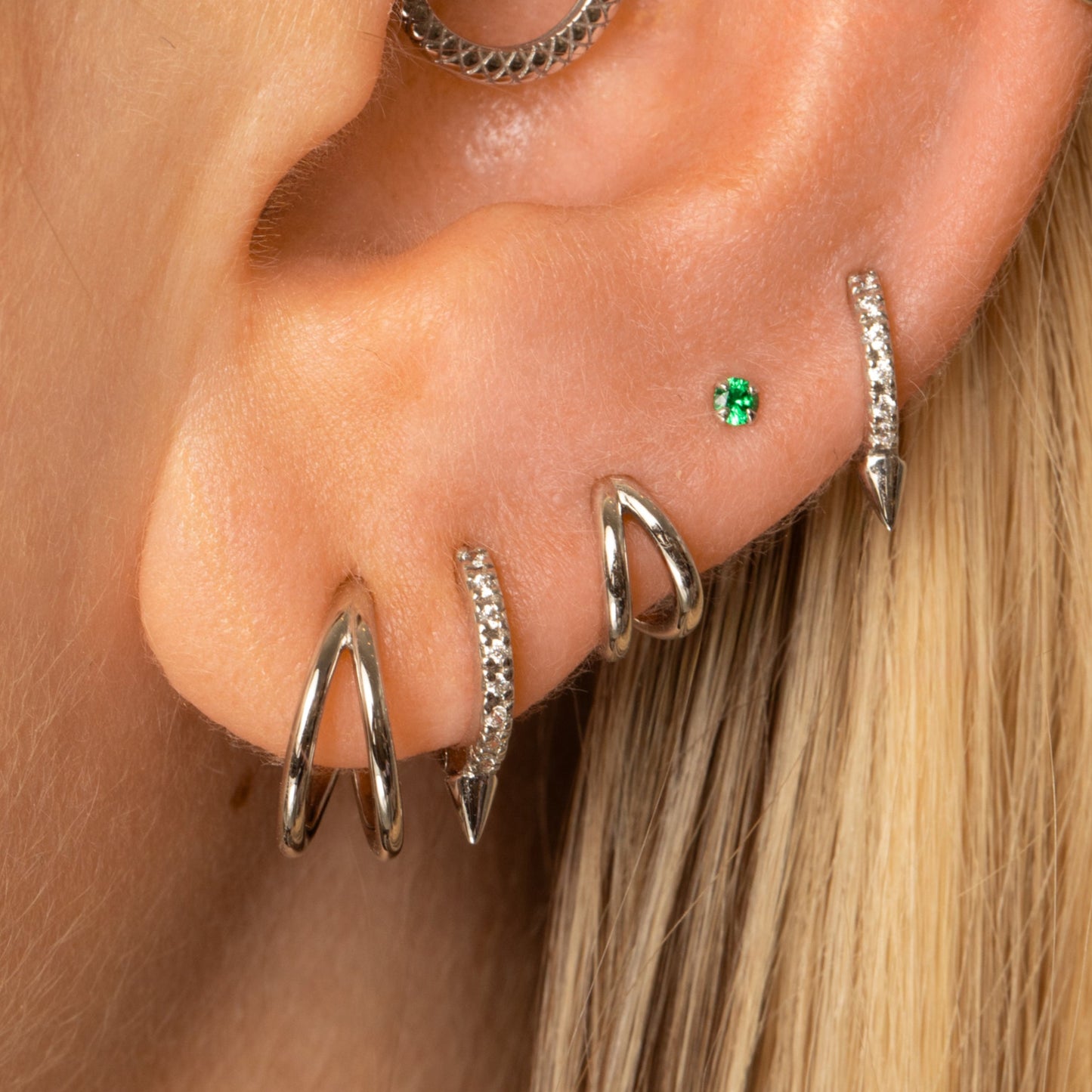 astrid miyu 9k solid white gold tiny green crystal gem 2mm flat back labret stud earring Cartilage Studs Laura Bond