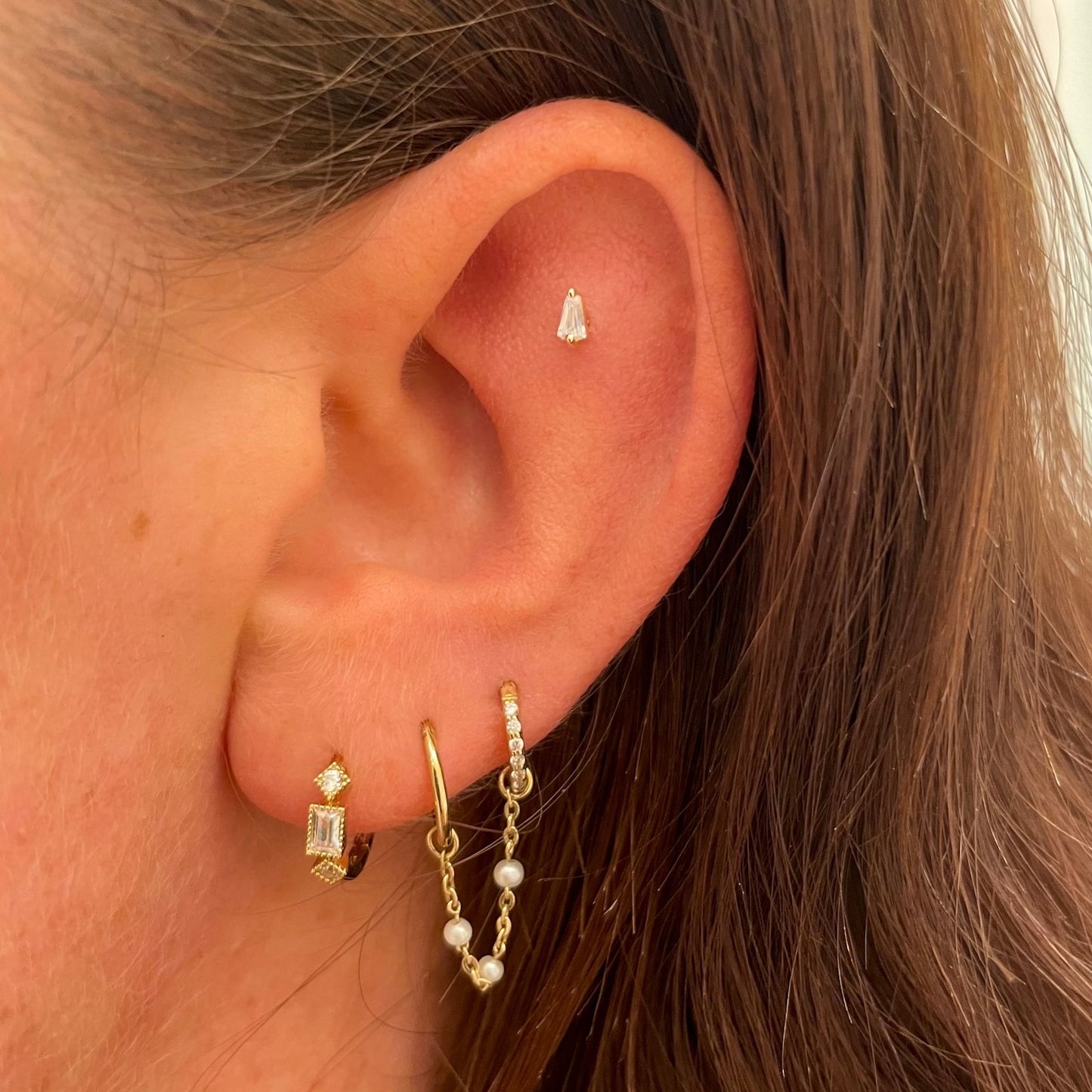 9k solid yellow gold tiny fan crystal flat back labret stud earring 6mm