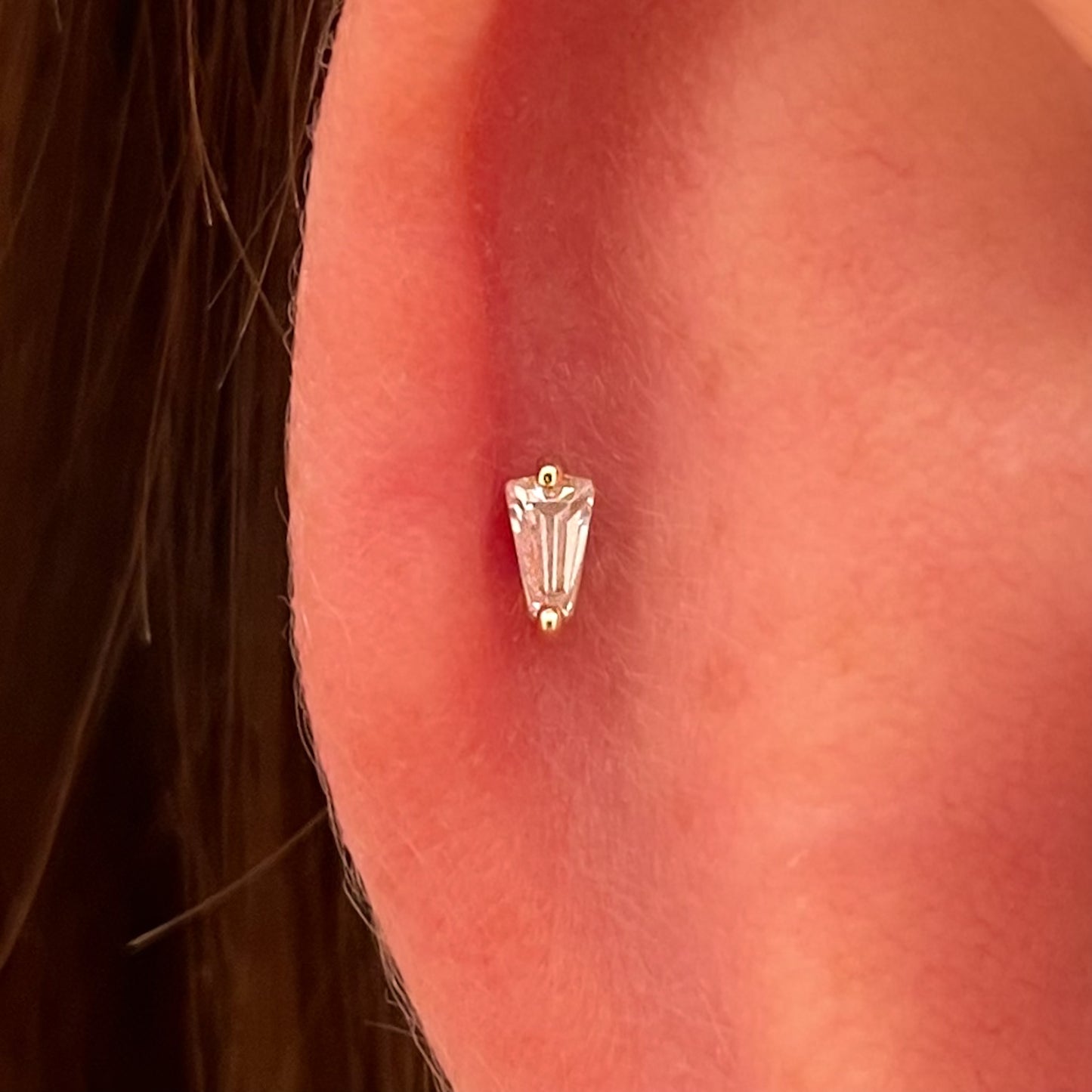 9k solid yellow gold tiny fan crystal flat back labret stud earring 6mm