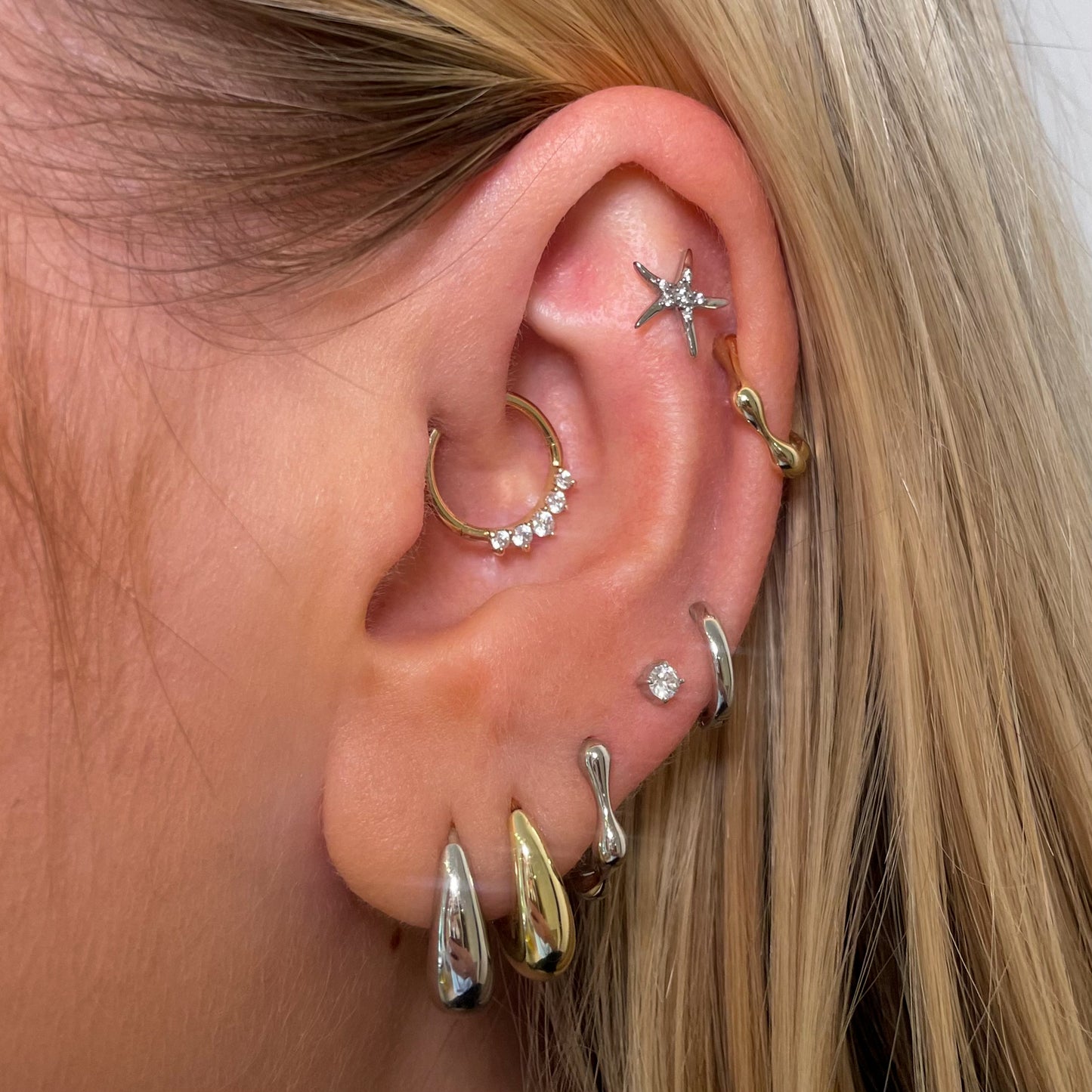 Diamonds by Laura Bond - 14k solid white gold single diamond flat back labret stud earring Cartilage Studs Laura Bond Maria Tash astrid miyu