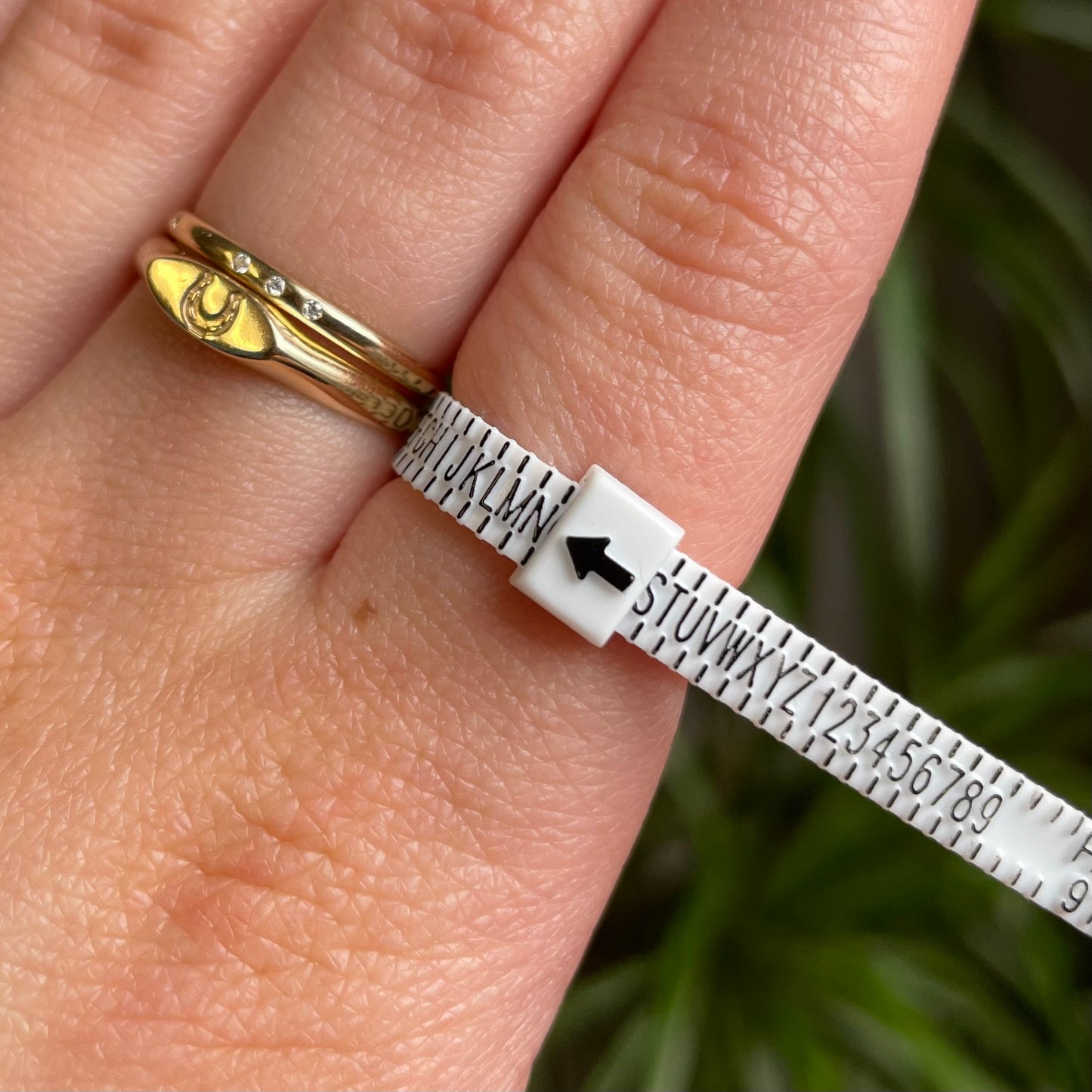 Free ring sizer