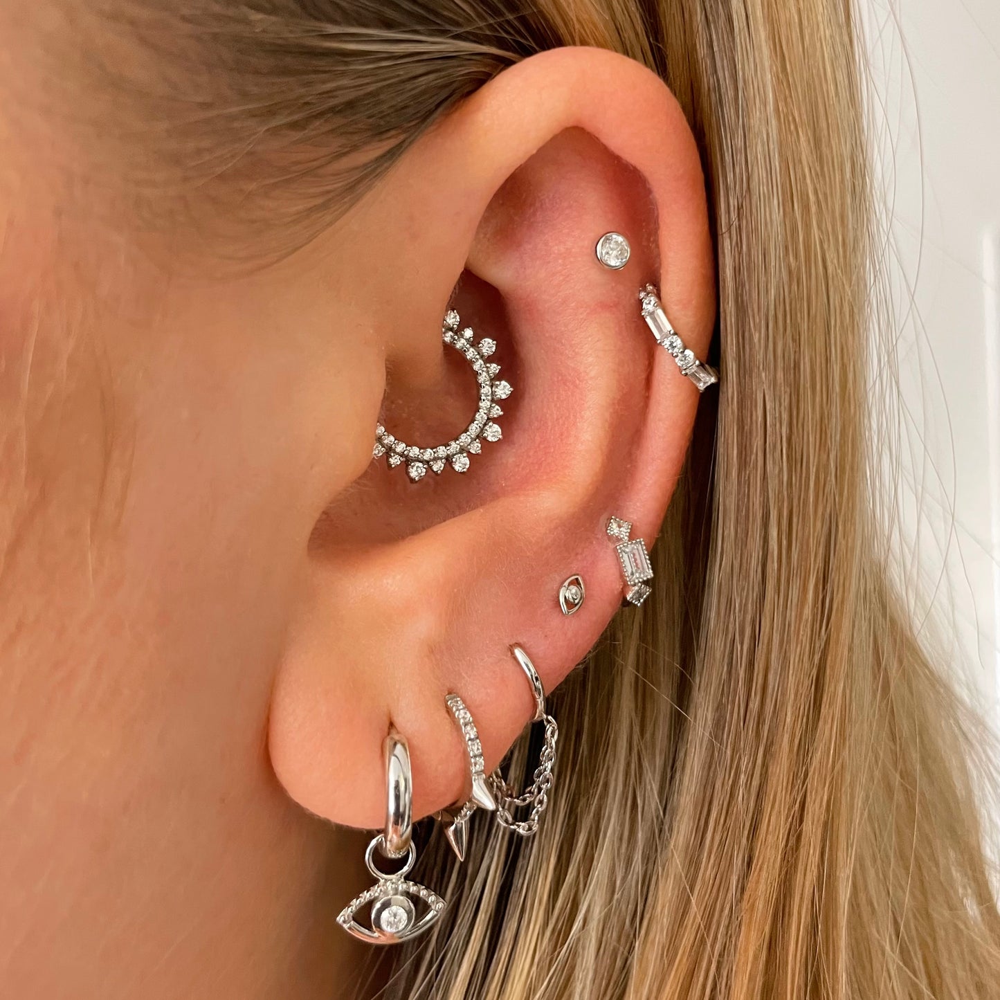 9k solid white gold 6mm double chain clicker hoop earring