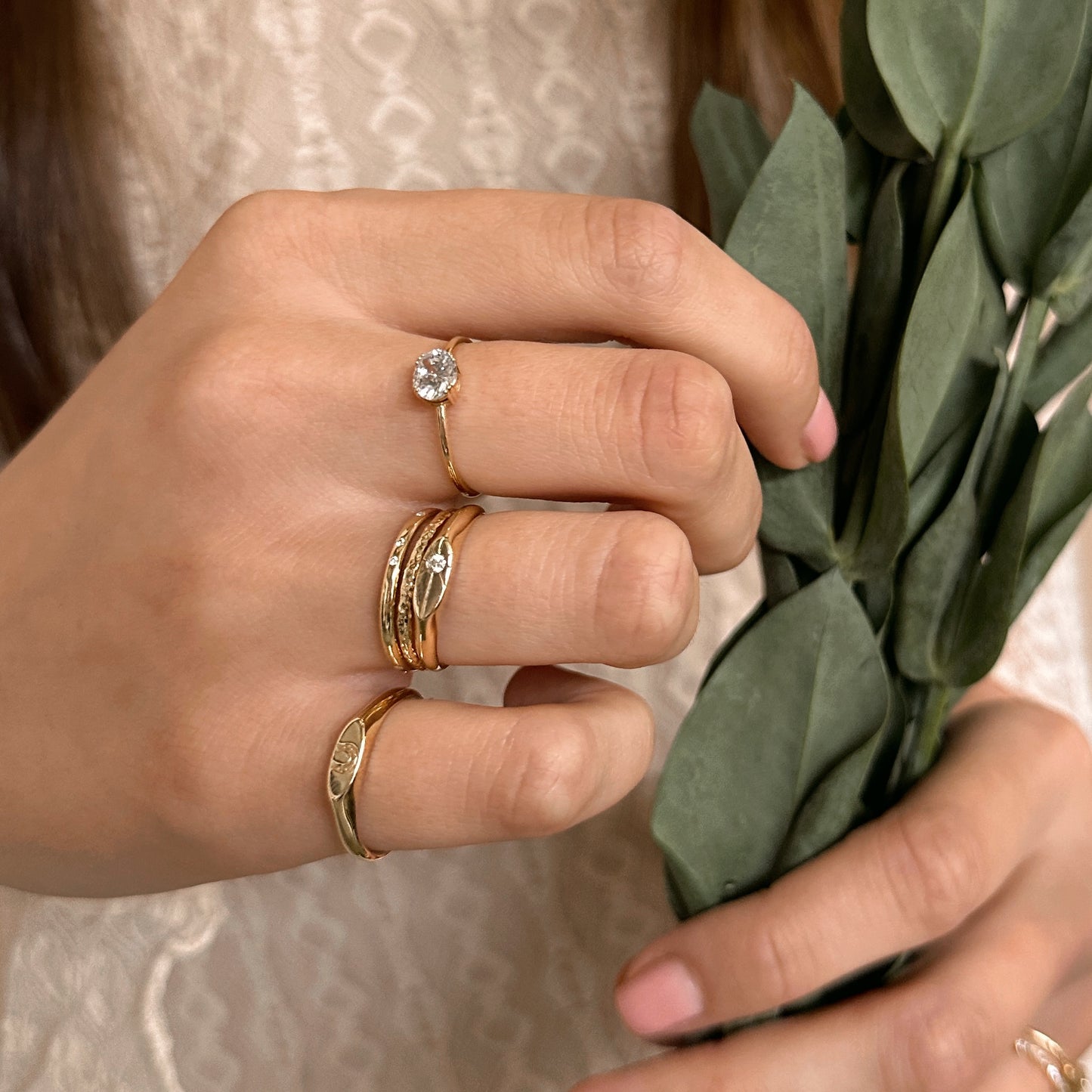 9k solid yellow gold oval solitaire ring