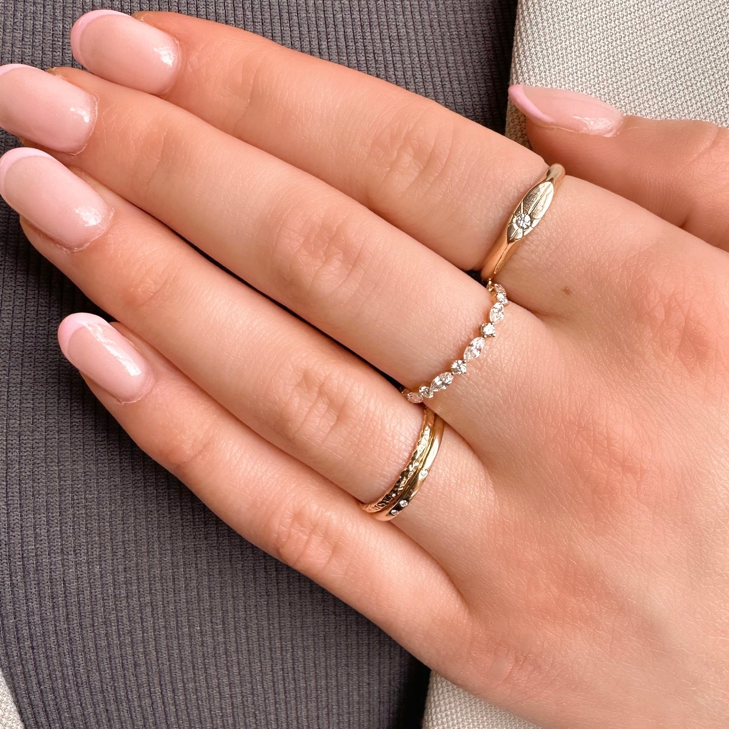 9k solid yellow gold hammered texture ring