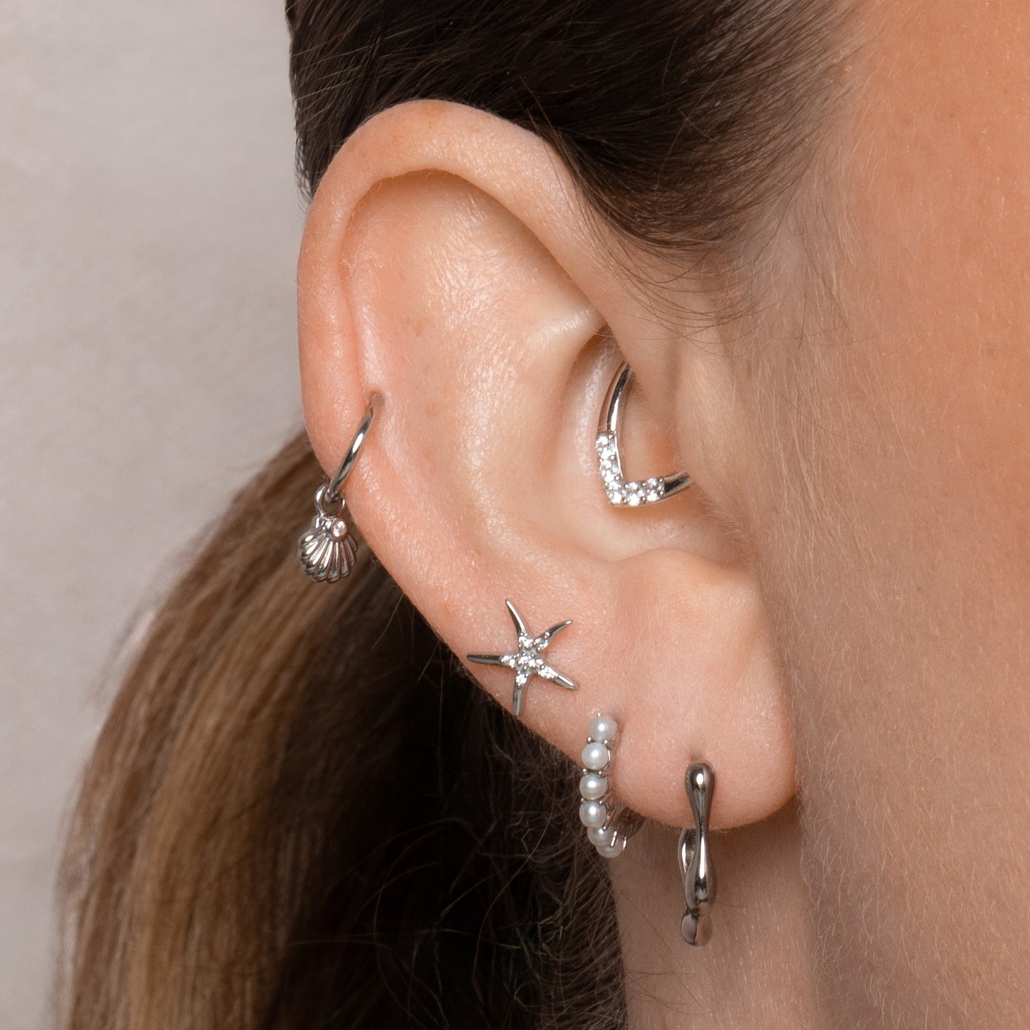9k solid white gold Starfish flat back labret stud earring Laura Bond Maria Tash astrid miyu