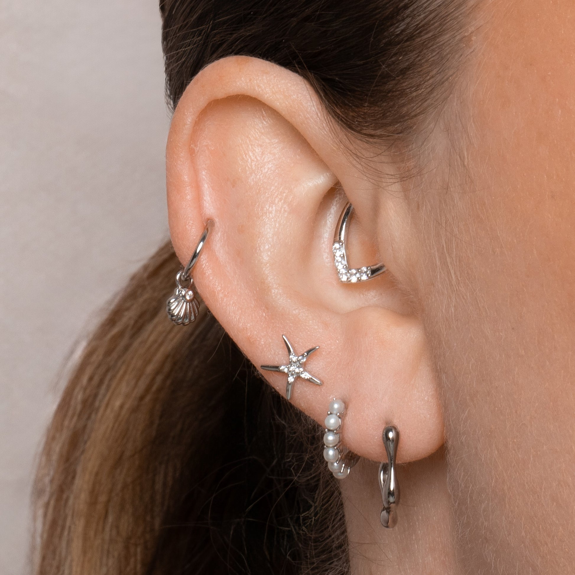9k solid white gold Starfish flat back labret stud earring Laura Bond Maria Tash astrid miyu