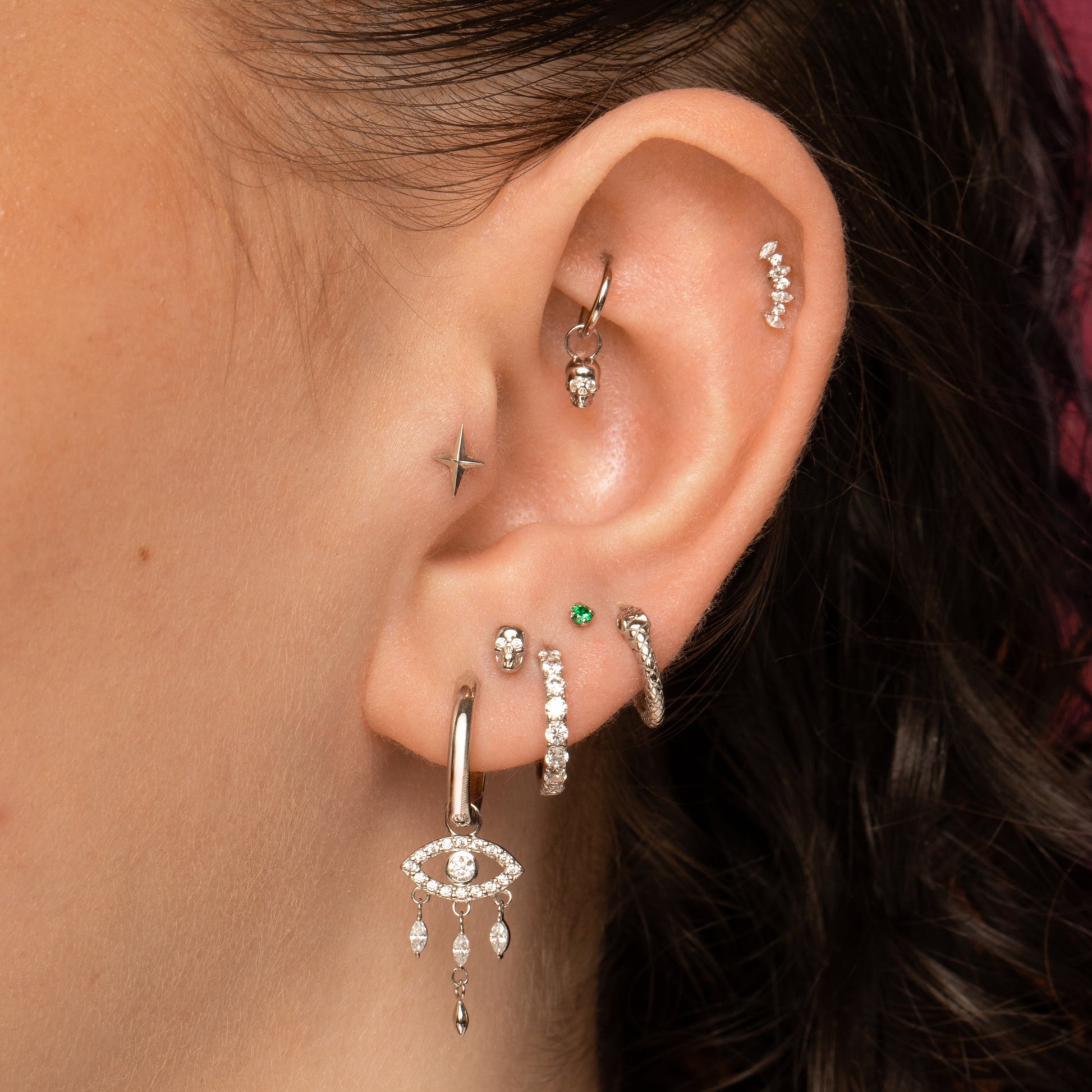 astrid miyu 9k solid white gold tiny green crystal gem 2mm flat back labret stud earring Cartilage Studs Laura Bond