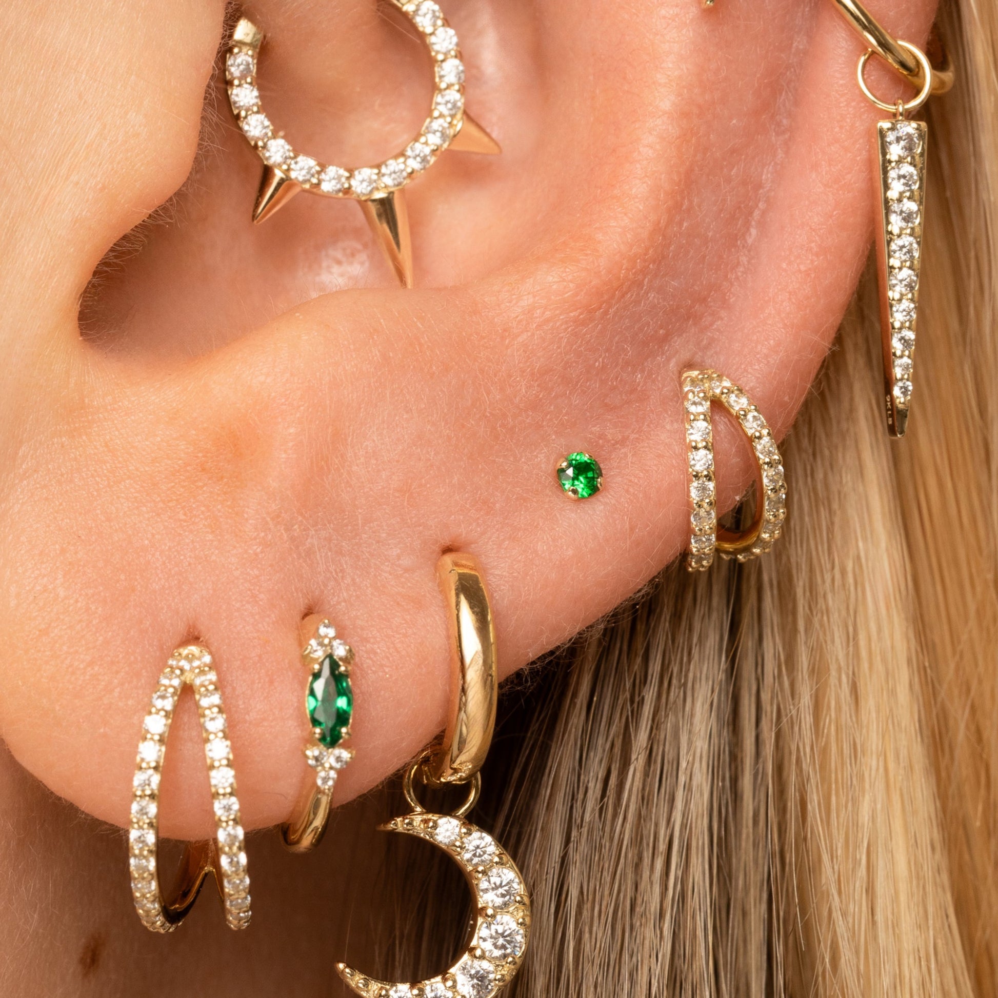 astrid miyu 9k solid yellow gold tiny green crystal gem 2mm flat back labret stud earring Cartilage Studs Laura Bond