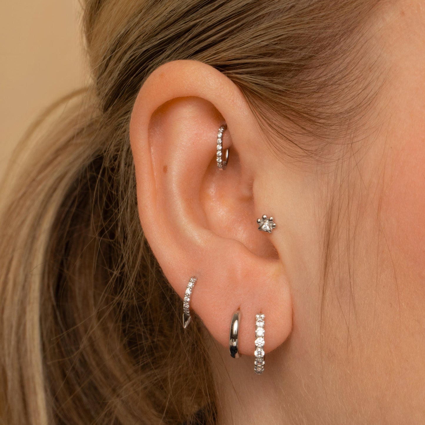 astrid miyu 9k solid white gold Animal Pawprint flat back labret stud earring Cartilage Studs Laura Bond