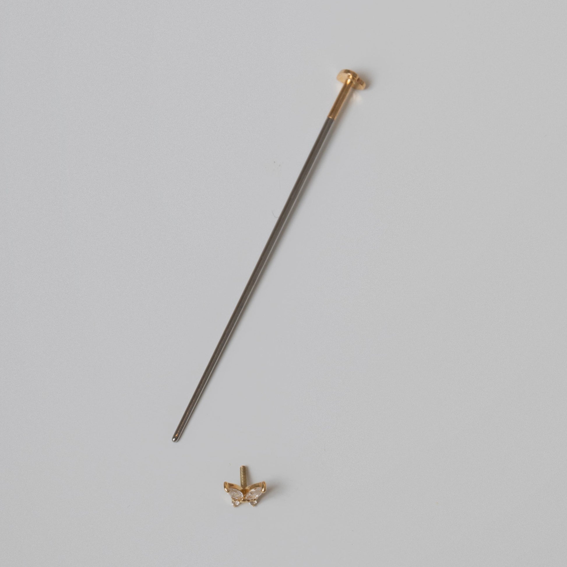 astrid miyu Labret insertion taper tool - 16g Laura Bond
