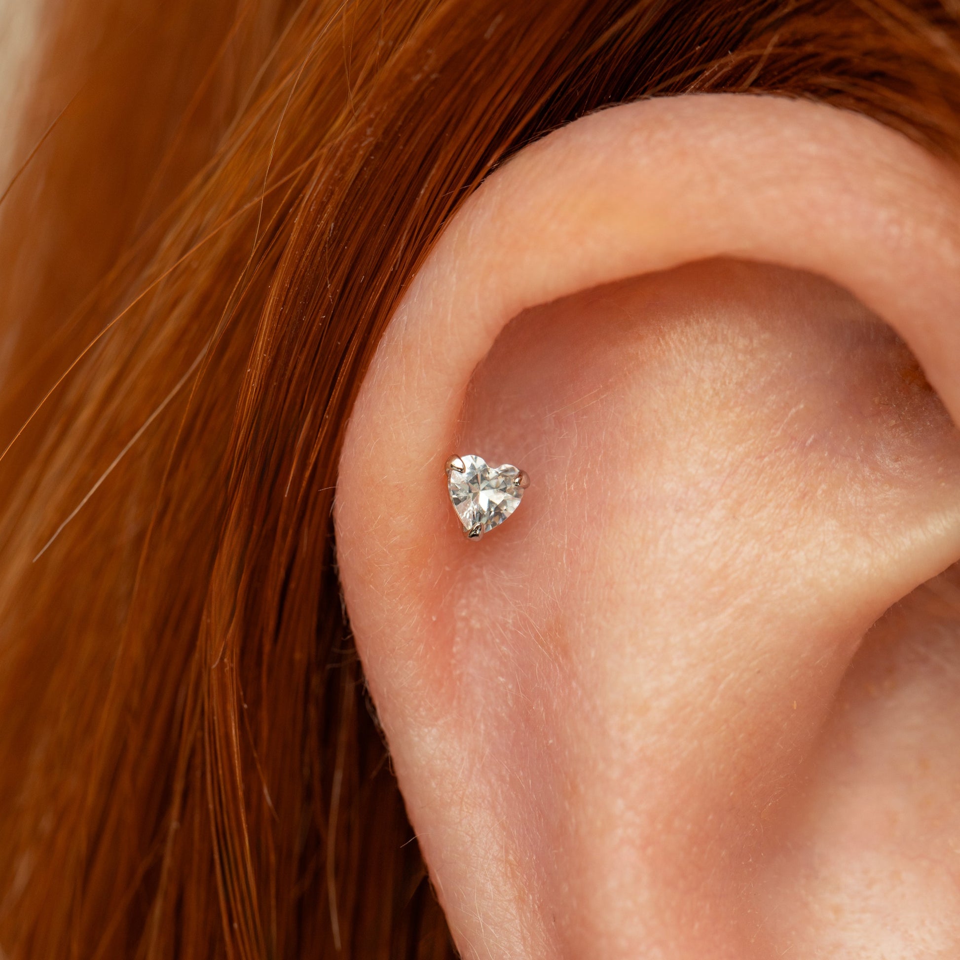9k solid white gold crystal heart flat back labret stud earring Cartilage Studs Laura Bond Maria Tash astrid miyu