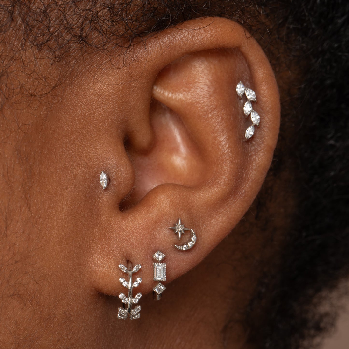 9k solid white gold North Star flat back labret stud earring 6mm Cartilage Studs Laura Bond Maria Tash astrid miyu