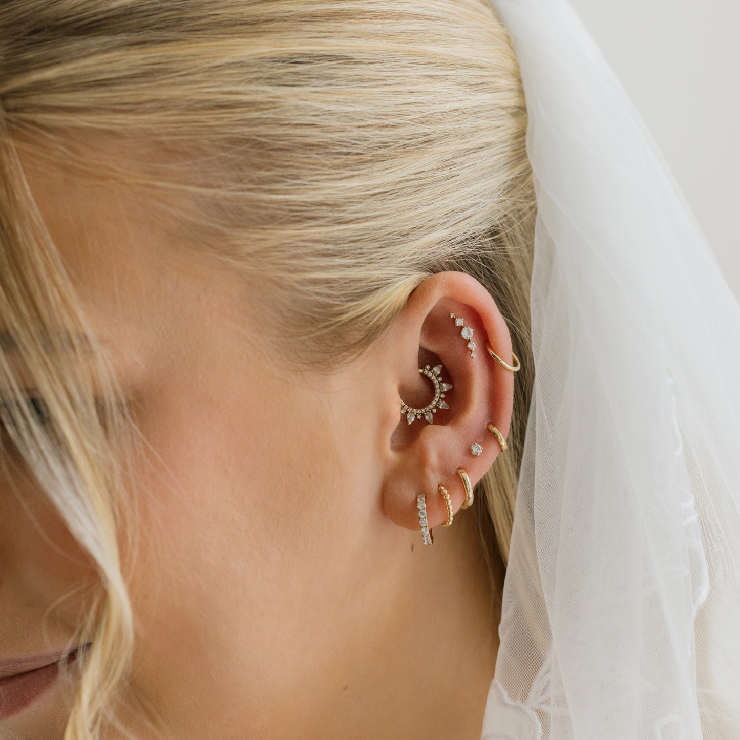 9k solid yellow gold Astraea flat back labret stud earring 6mm Cartilage Studs Laura Bond Maria Tash astrid miyu
