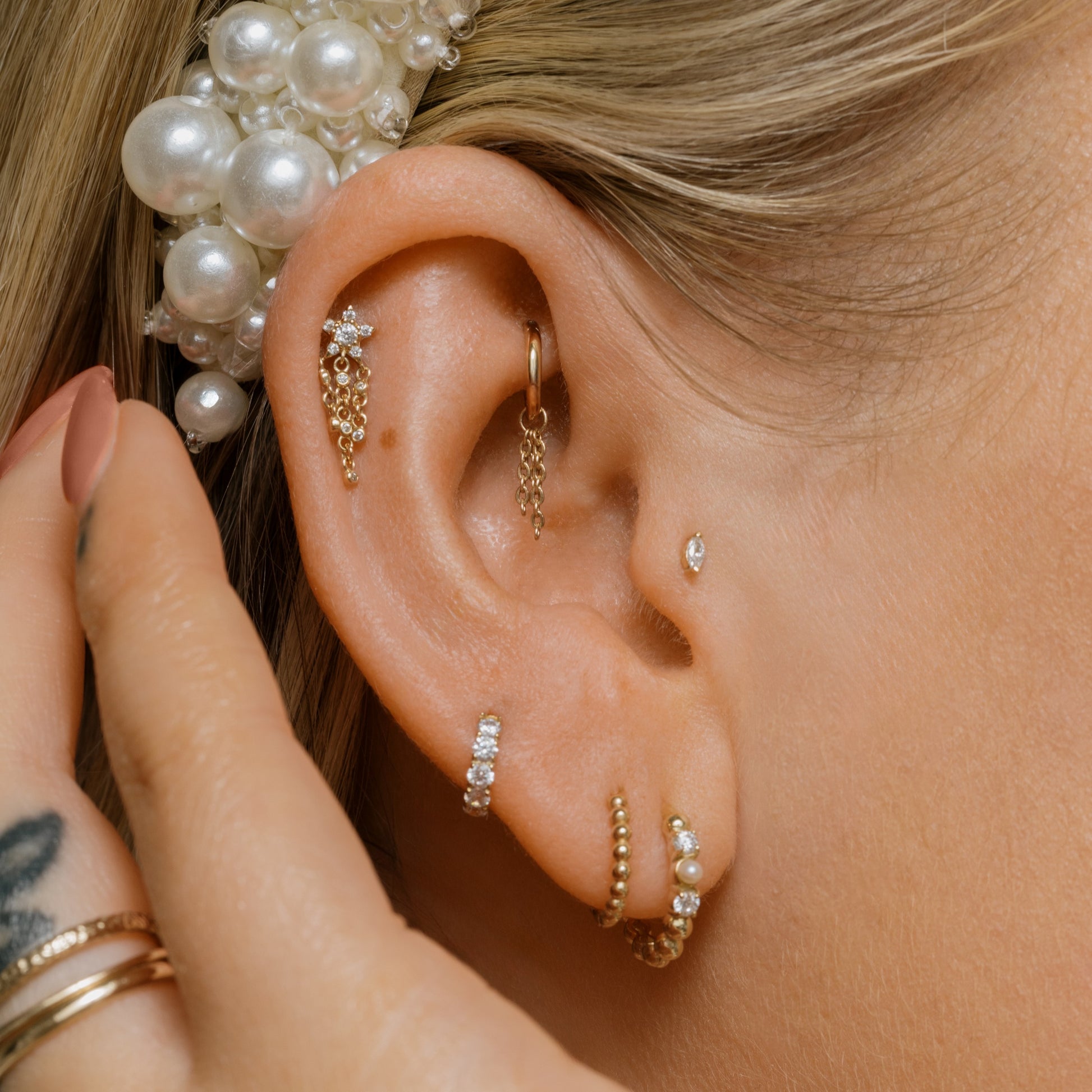 14k solid yellow gold shooting star flat back labret stud earring 8mm Cartilage Studs Laura Bond Maria Tash astrid miyu