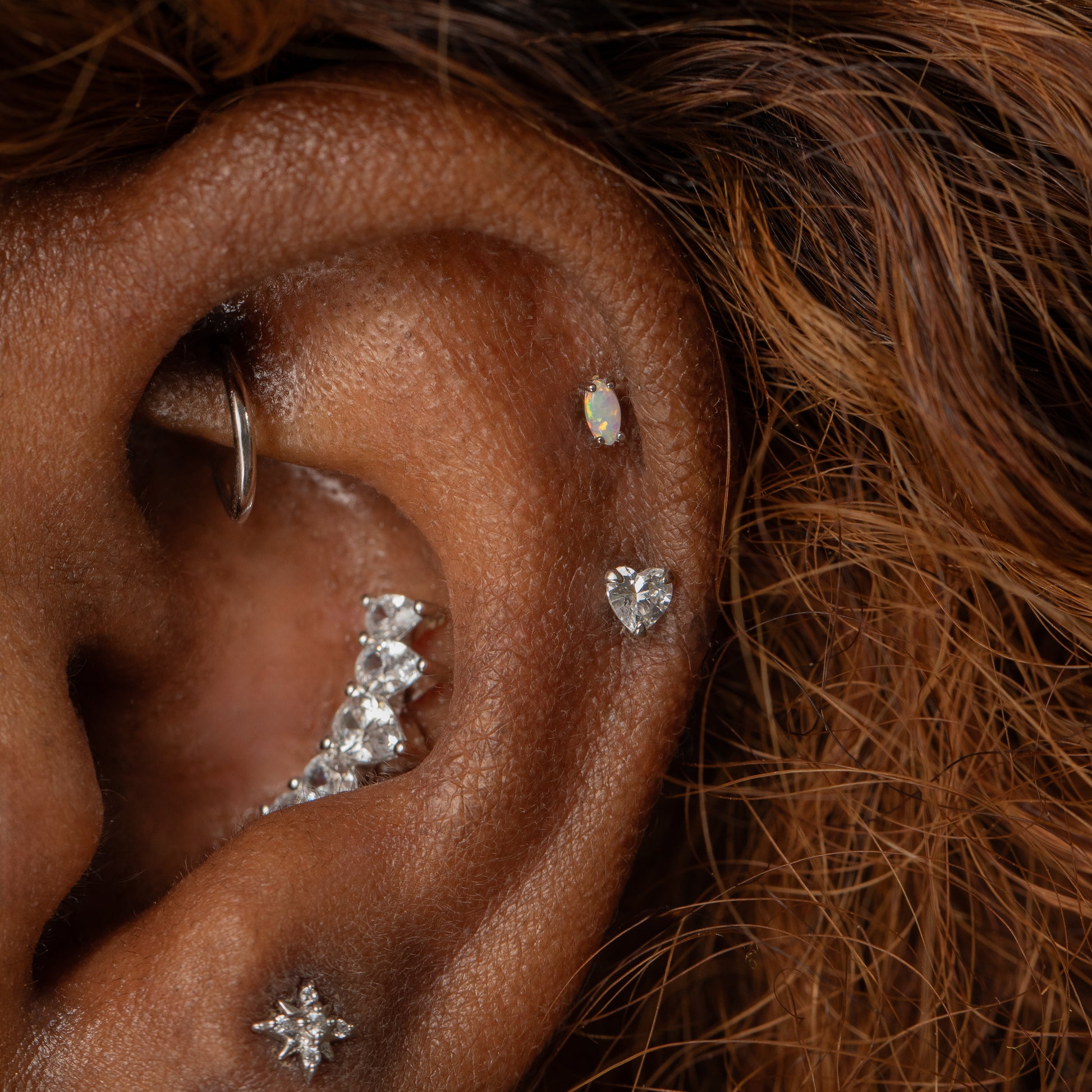 9k solid white gold crystal heart flat back labret stud earring Cartilage Studs Laura Bond Maria Tash astrid miyu