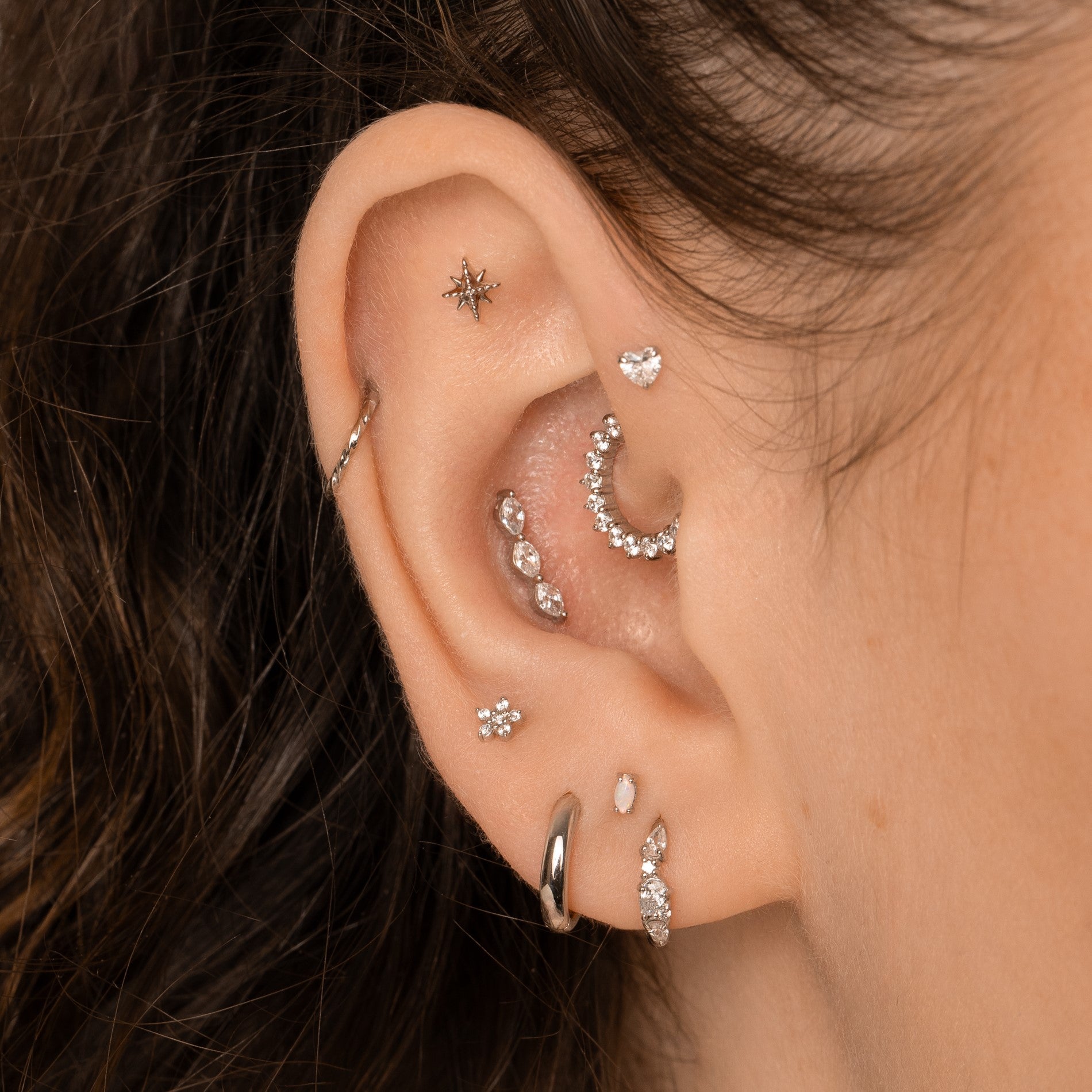 9k solid white gold crystal heart flat back labret stud earring Cartilage Studs Laura Bond Maria Tash astrid miyu