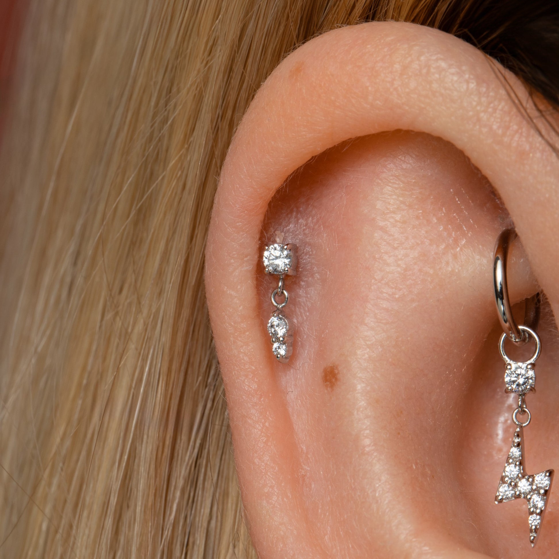 9k solid white gold Drops of Jupiter flat back labret stud earring Cartilage Studs Laura Bond Maria Tash astrid miyu
