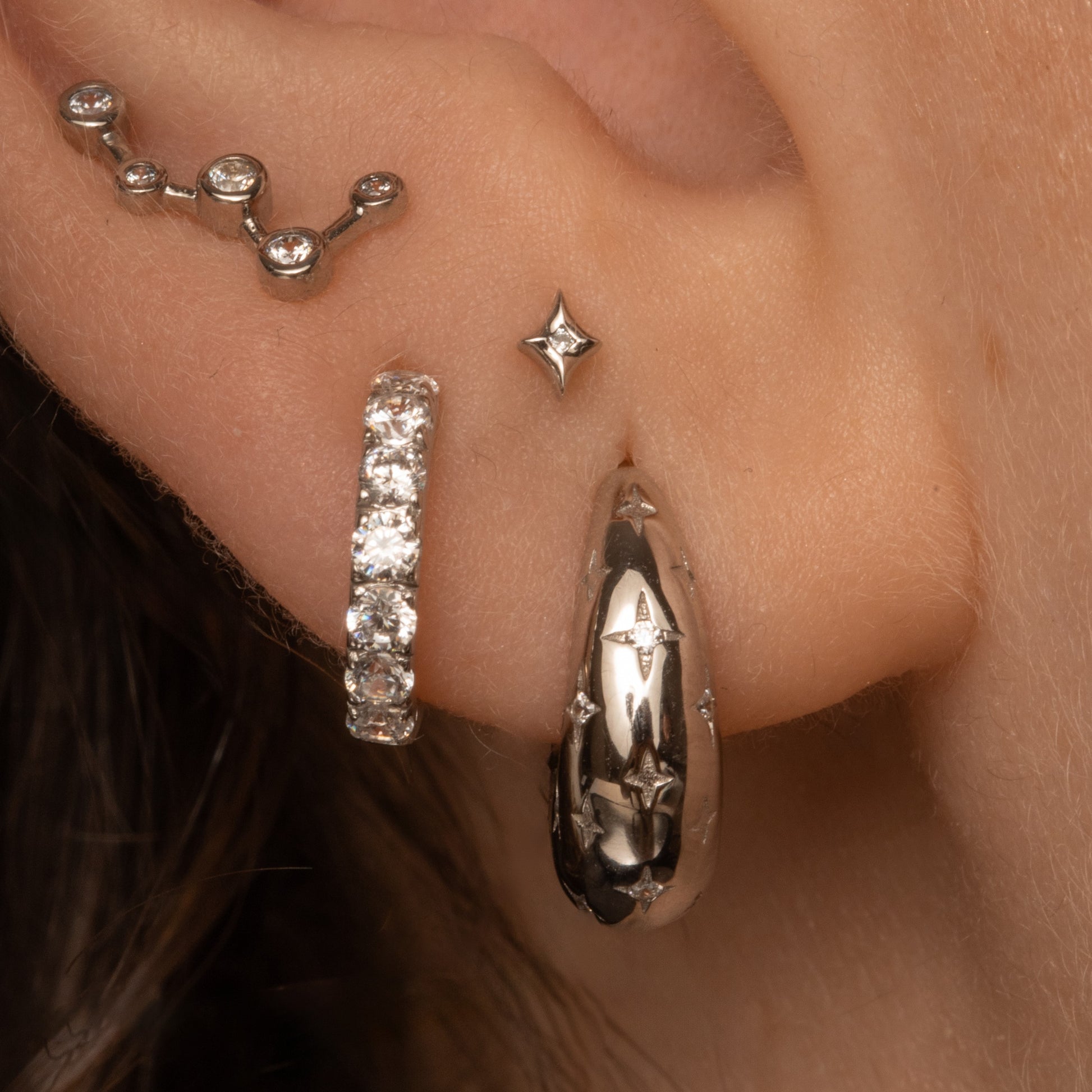 9k solid white gold tiny Glow flat back labret stud earring 6mm Cartilage Studs Laura Bond Maria Tash astrid miyu