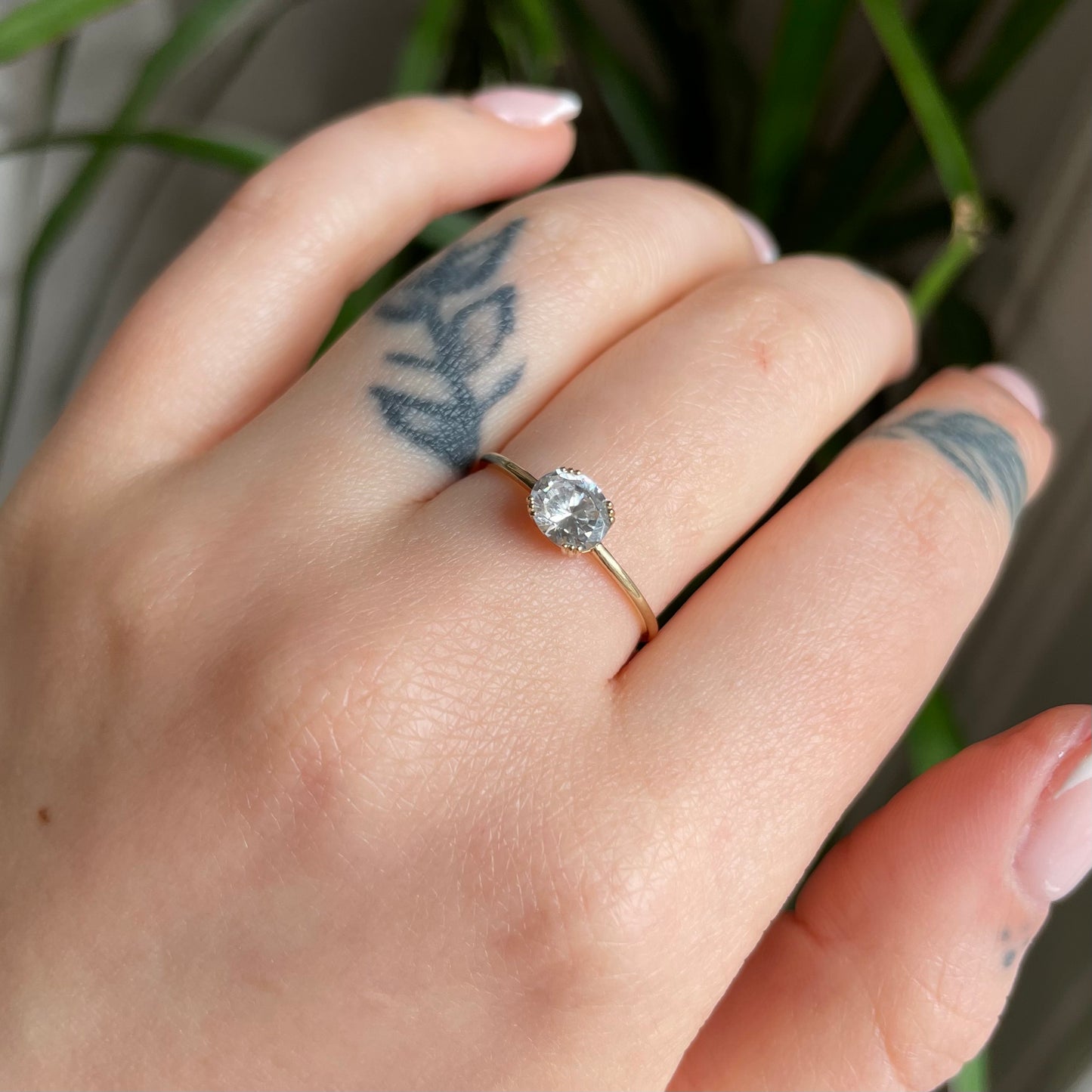 9k solid yellow gold oval solitaire ring