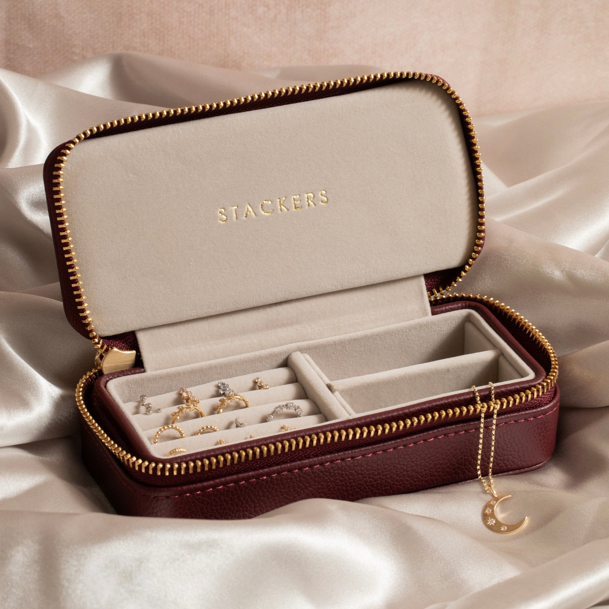 Laura Bond X Stackers Travel Jewellery Box: Burgundy Laura Bond Maria Tash