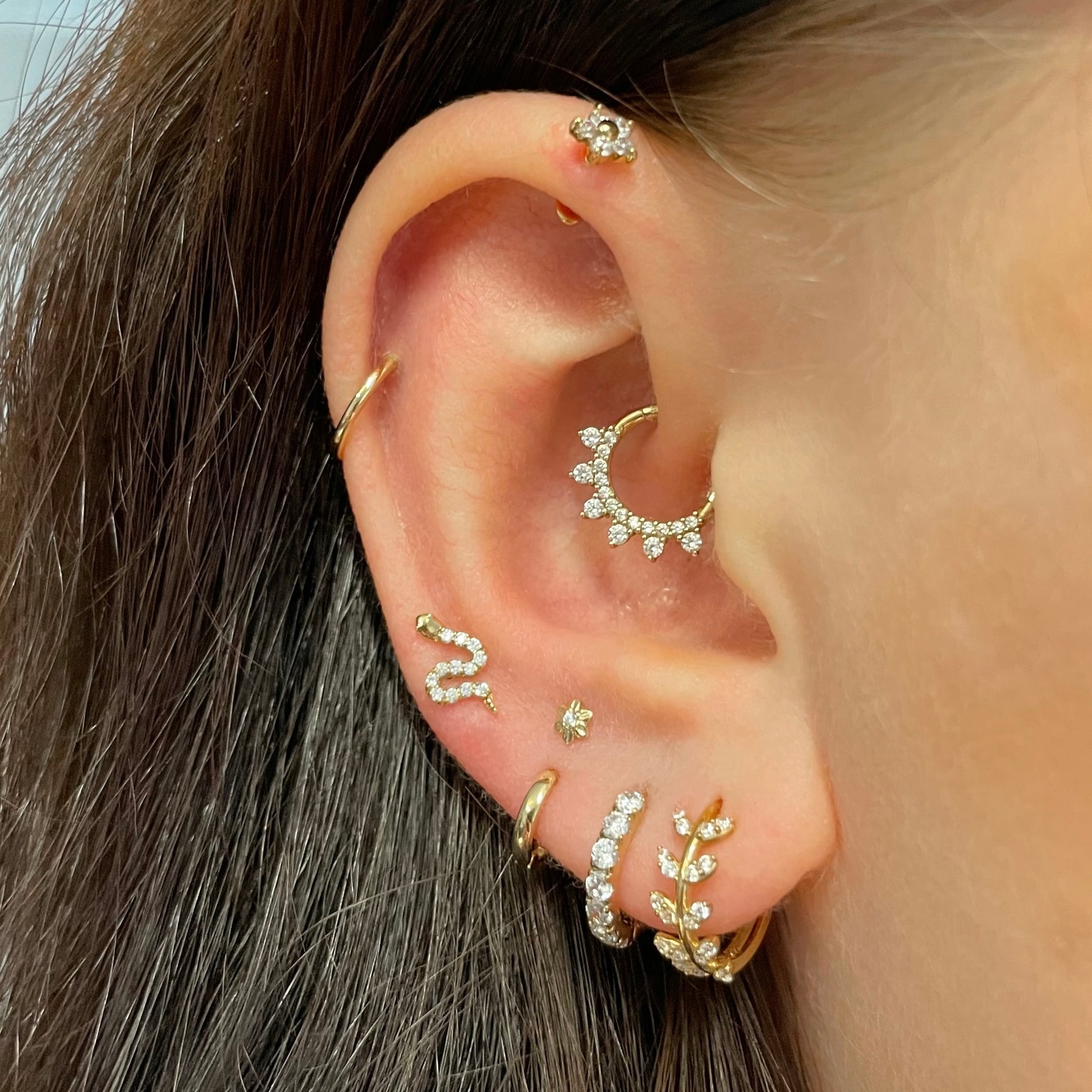 9k solid yellow gold Forget Me Not tiny flower flat back labret stud earring - LAURA BOND jewellery