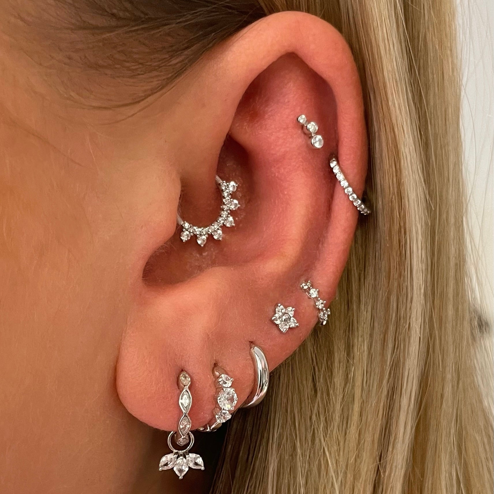 9k solid white gold Dew Drop climber flat back labret stud earring - LAURA BOND jewellery