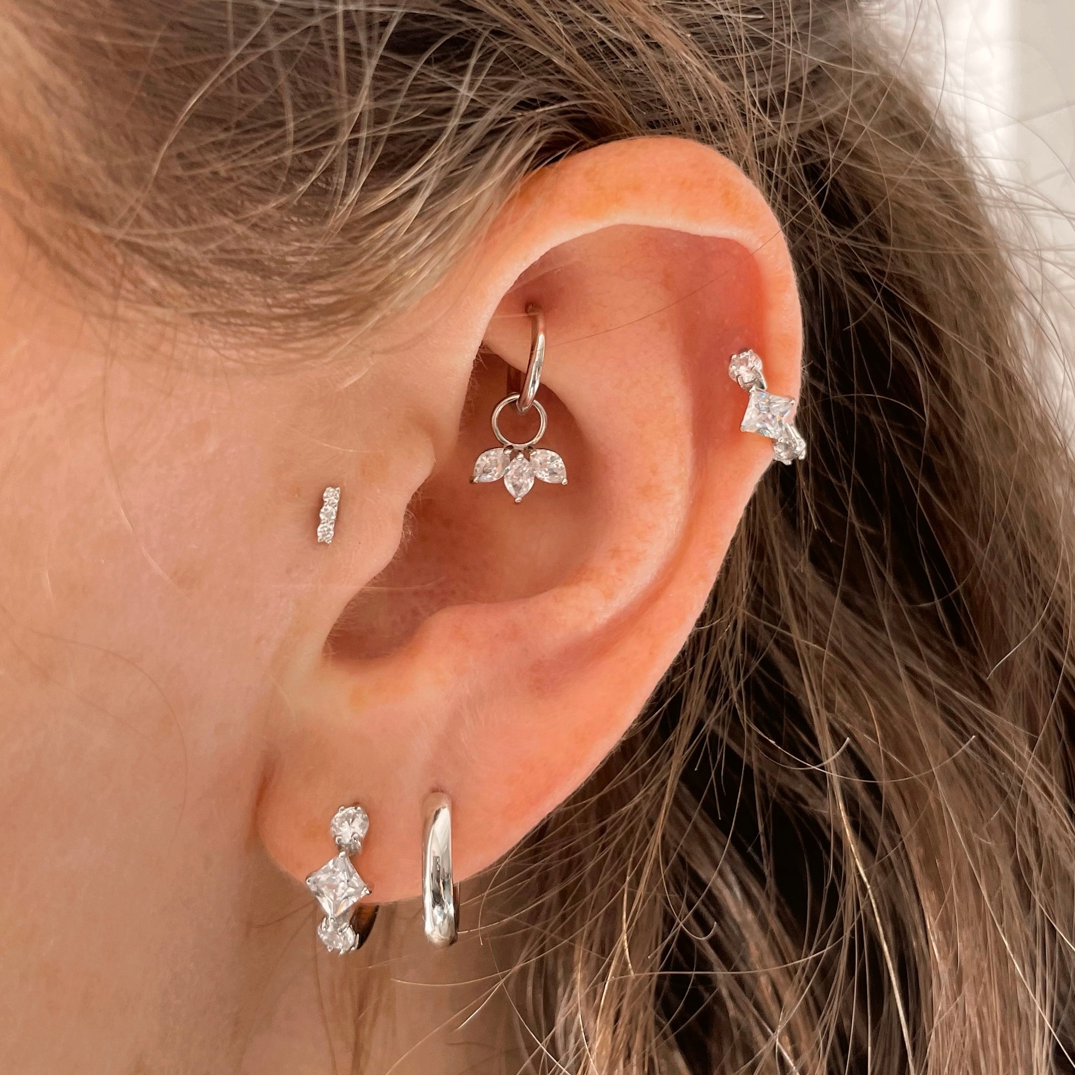 9k solid white gold tiny crystal bar flat back labret stud earring