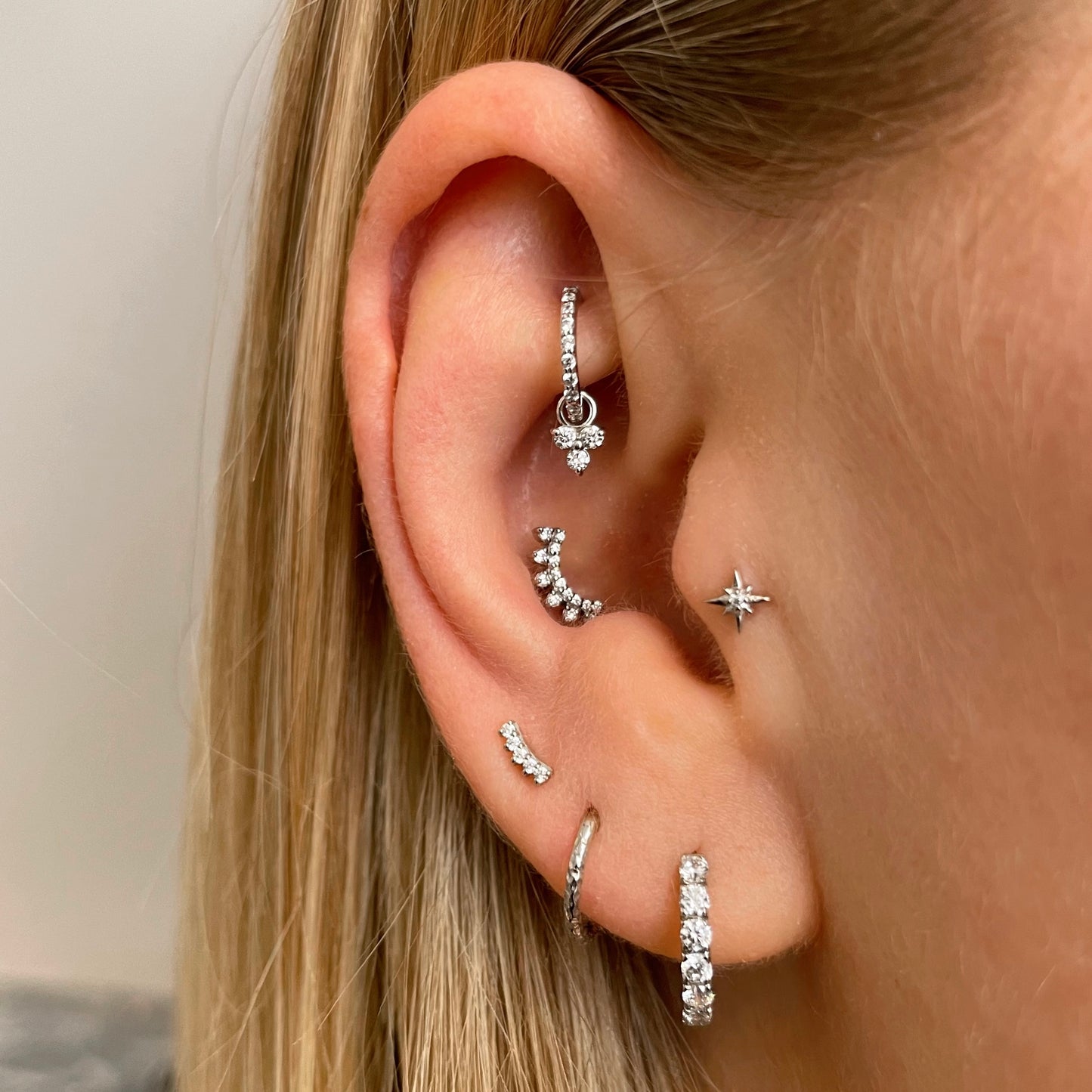 9k solid white gold North Star flat back labret stud earring 6mm Cartilage Studs Laura Bond Maria Tash astrid miyu