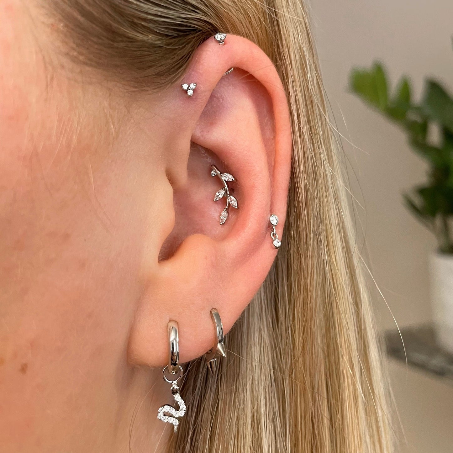 14k solid white gold vine garland flat back climber stud earring 8mm Cartilage Studs Laura Bond Maria Tash